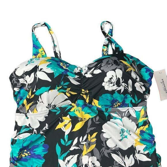 Swimsuits For All Floral One Piece Bathing Suit - Picture 2 of 10